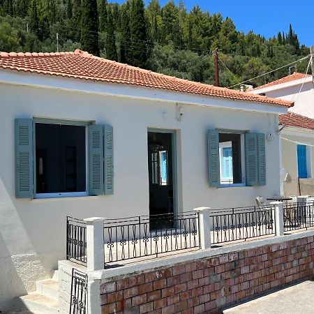 Modern Cottage On The Sea Ваті Екстер'єр фото